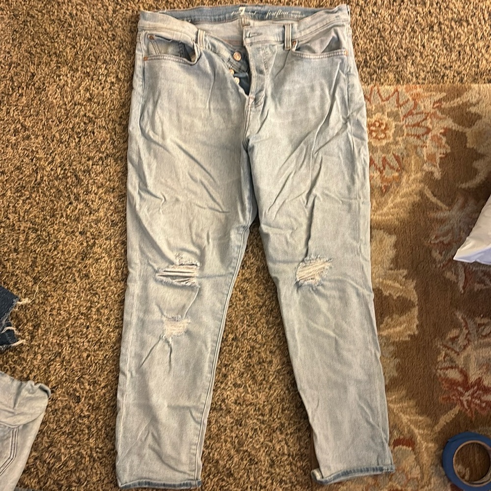 7 For All Mankind Josefina Skinny Boyfriend! Worn twice size 32!